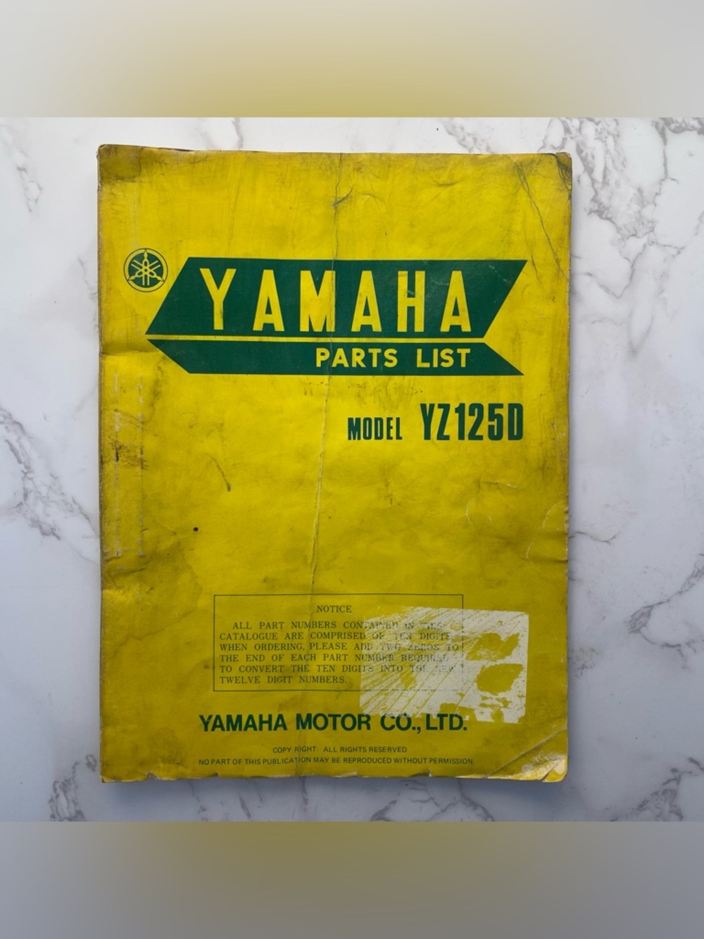 Vintage Yamaha Motor Company Parts List Manual YZ125D First Edition 1976 Japan